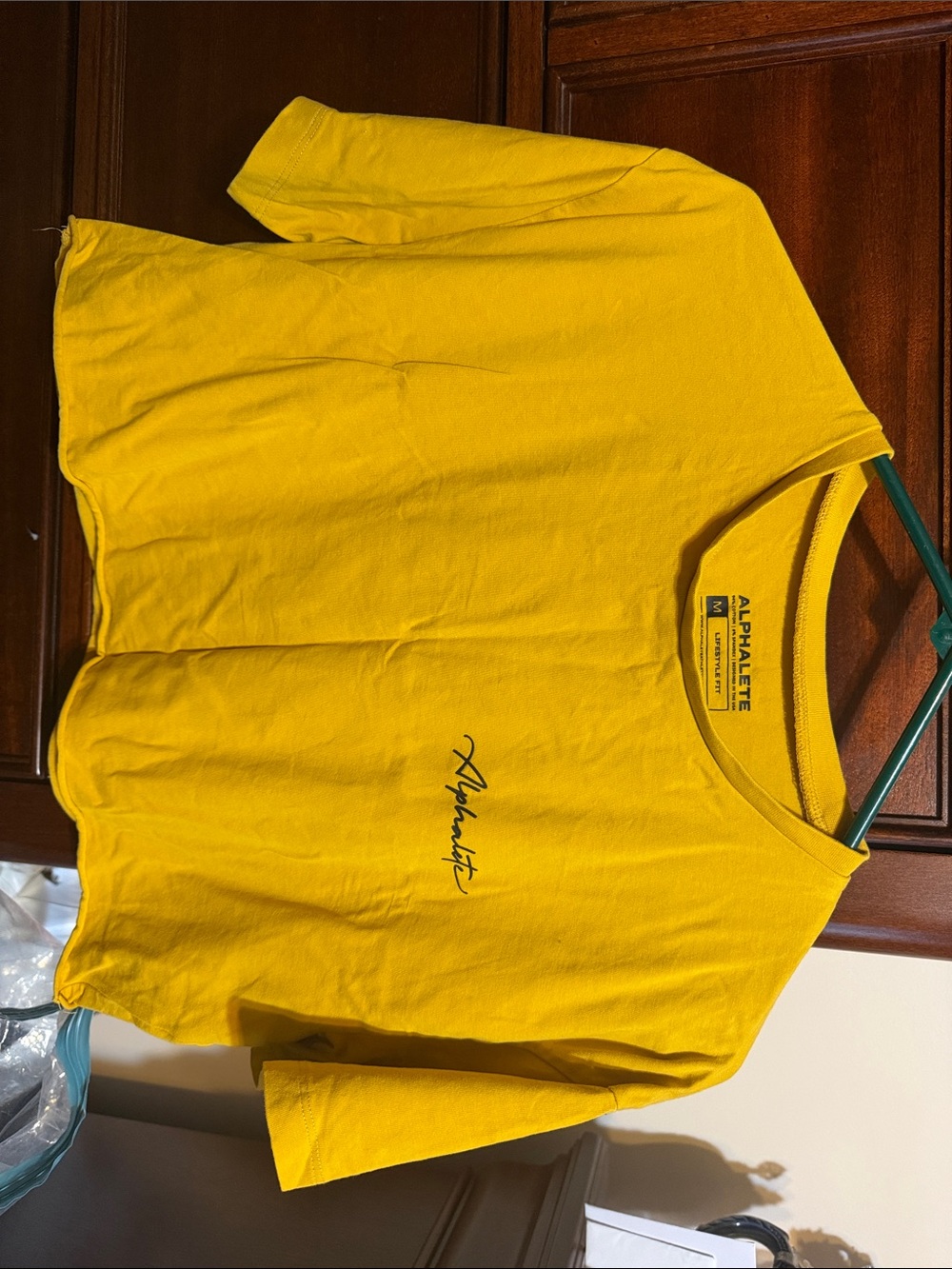 Alphalete Yellow Signature Logo cropped T-Shirt